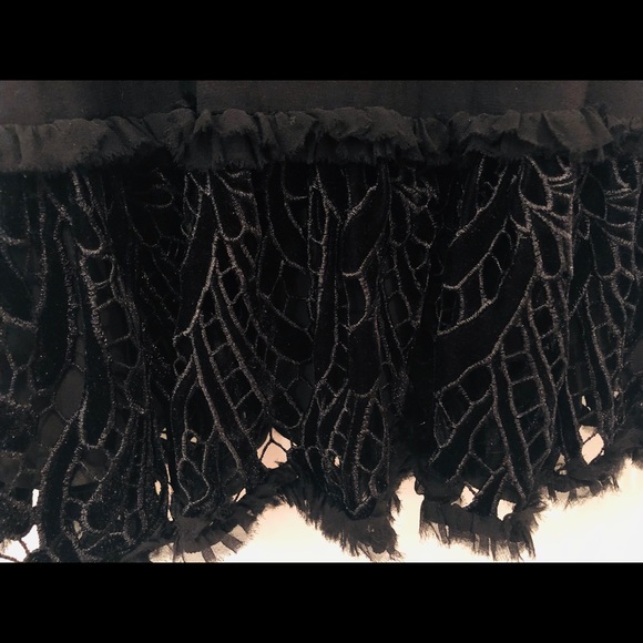 Gorgeous Alexis Lace Pattern Skirt, S - like new!